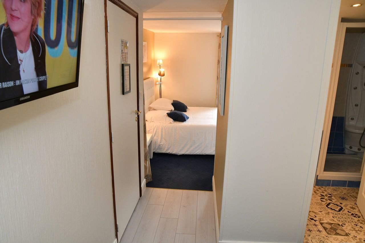 Le Renaissance Hotel Aurillac Exterior foto